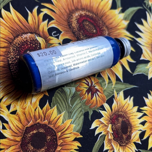 Pixie Dust Exfoliant - Picture 3 of 3